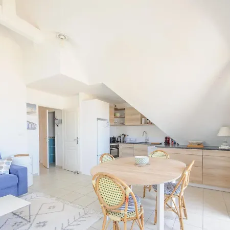 T2 En Front De Avec Balcon, Wifi Et Parking - - Fr-1-535-5 Lägenhet