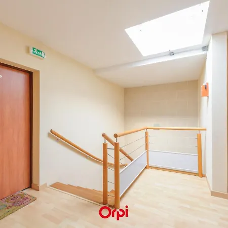 Appartamento T2 En Front De Avec Balcon, Wifi Et Parking - - Fr-1-535-5 *